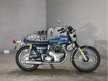 Kawasaki W3