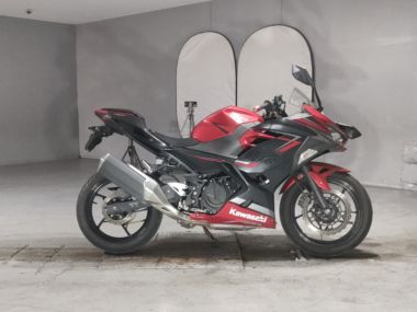 Kawasaki Ninja400