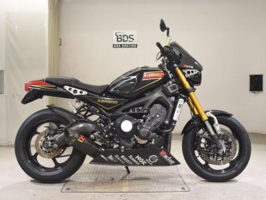Yamaha XSR900