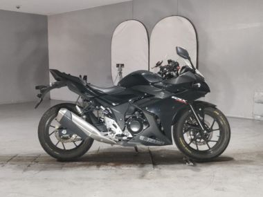 Suzuki GSX250R