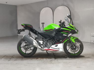 Kawasaki Ninja400