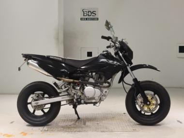 Honda XR100 Motard