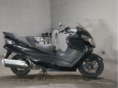 Suzuki Skywave 250s