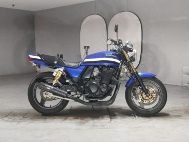 Kawasaki ZRX400