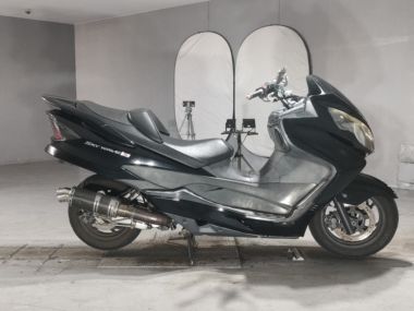 Suzuki Skywave 250s