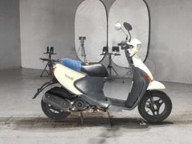 Suzuki Let's4