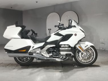 Honda GL1800 Tour Dct