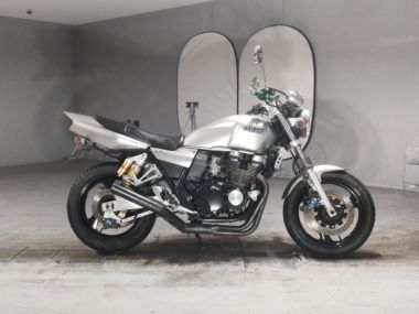 Yamaha XJR400R-1
