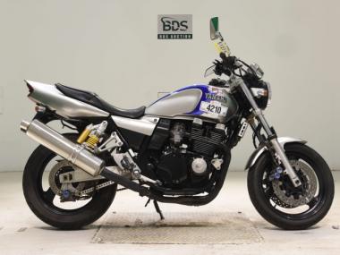 Yamaha XJR400R