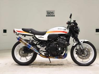 Kawasaki Z900RS