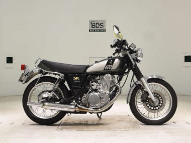 Yamaha SR400