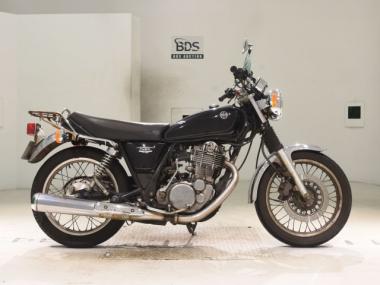 Yamaha SR400