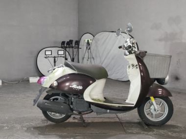 Yamaha Vino Molfe