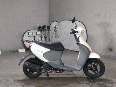 Suzuki Let's4