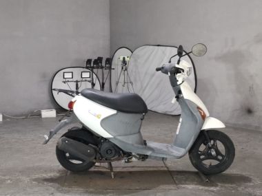 Suzuki Let's4
