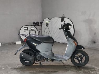 Suzuki Let's4
