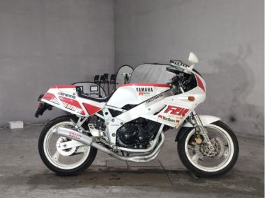 Yamaha FZR400