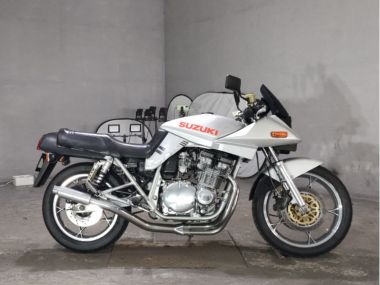 Suzuki GSX750S Katana