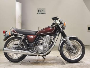 Yamaha SR400