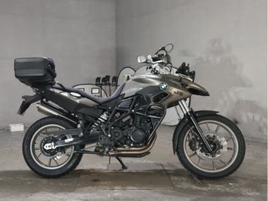 BMW F700GS