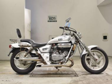 Honda Magna 250