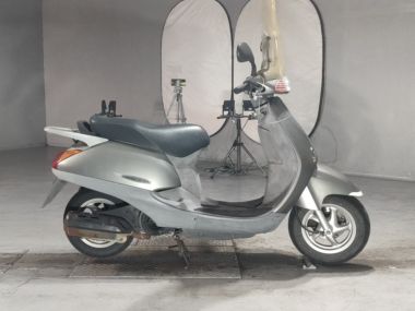 Honda Lead 100
