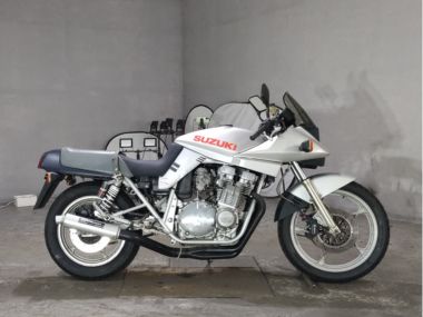 Suzuki GSX1100S Katana