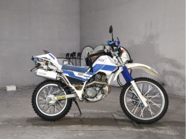 Yamaha Serow 225