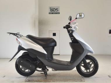 Suzuki Let's2