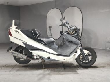 Suzuki Skywave 250s