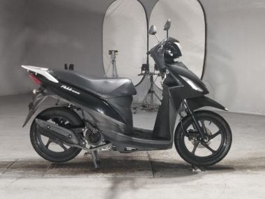 Suzuki Address V110