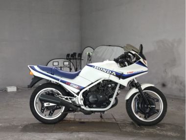 Honda VT250F