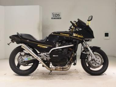 Kawasaki GPZ900R