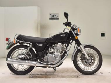 Yamaha SR400