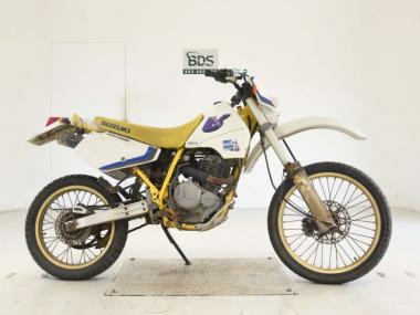 Suzuki DR250R-S