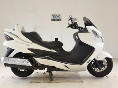 Suzuki Skywave 250s