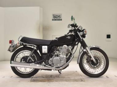 Yamaha SR400