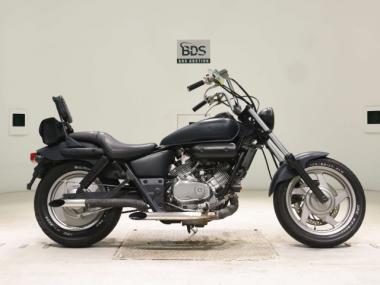 Honda Magna 250