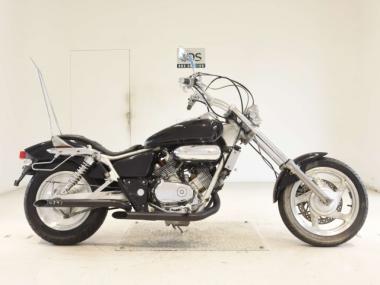 Honda Magna 250