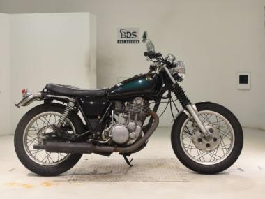 Yamaha SR400