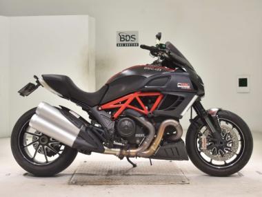 Ducati Diavel Carbon