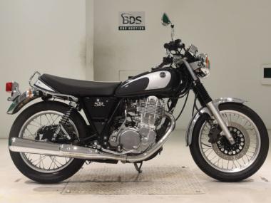 Yamaha SR400