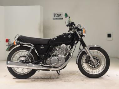 Yamaha SR400