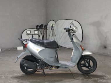 Suzuki Let's4