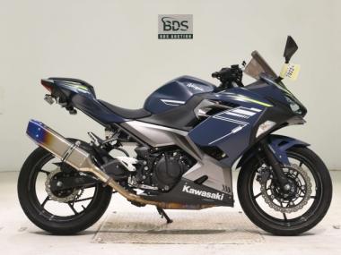 Kawasaki Ninja400