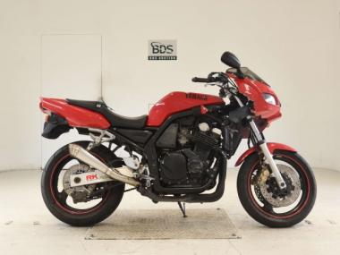 Yamaha FZ400