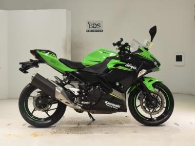 Kawasaki Ninja400