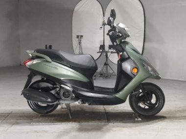 Yamaha Axis Z