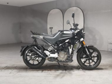 Husqvarna Svartpilen 250