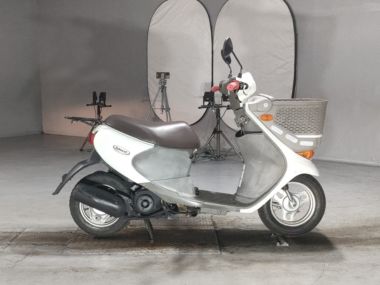 Suzuki Let's4